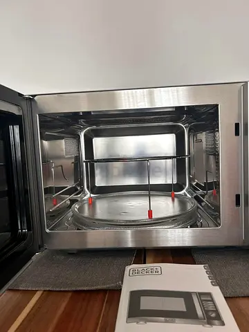 Black+Decker Digital Microwave with Grill and Manual