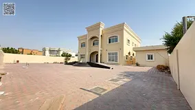 Huge Villa / Master Bedroom / Prime Location