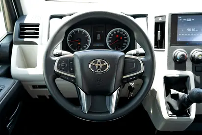 صورة 10 لـ 2026 Toyota HIACE