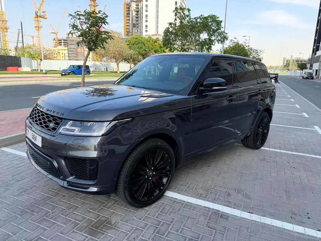 Land Rover Range Rover Sport 2022 — photo 1 of 8