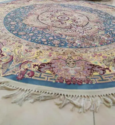 Round Persian-style Decorative Rug with Fringe