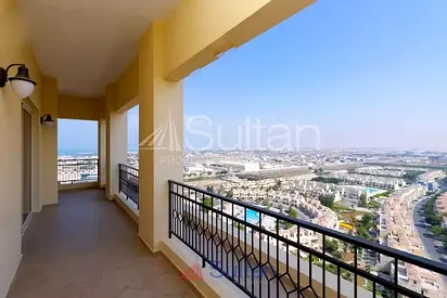 Massive 3BR | Lagoon View | Spacious Balcony