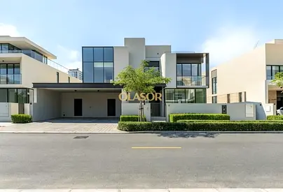 Brand New | Exclusive 5-Bedroom Villa | Nice View | Address Hillcrest | Vacant