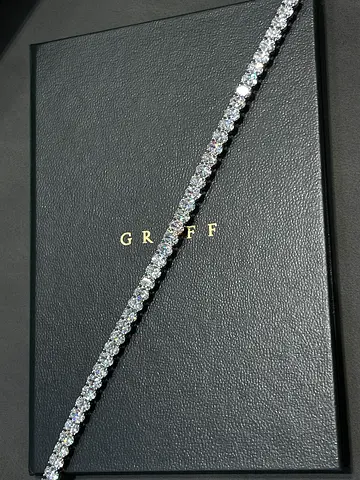 GRAFF , Oval Cut Diamond Bracelet