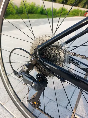 Giant contend 3 roadbike