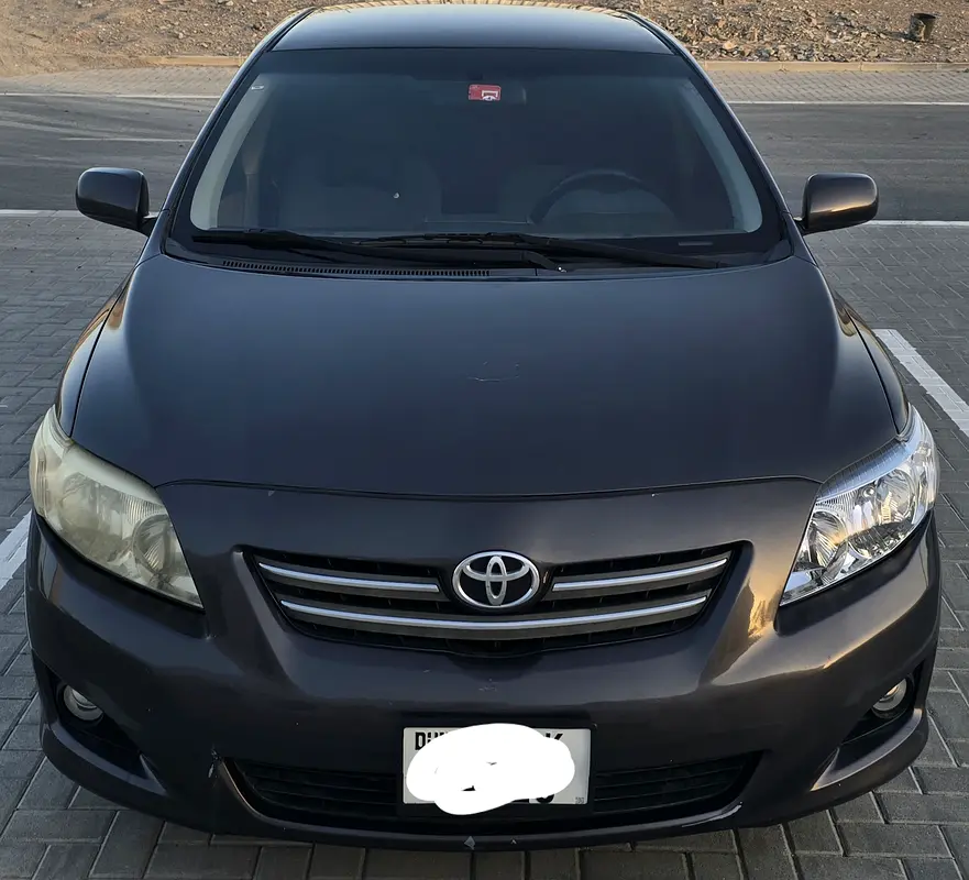 Toyota Corolla 2009 — photo 1 of 12