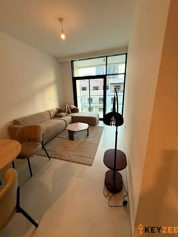 FURNISHED - READY TO MOVE IN - MODERN LAYOUT
