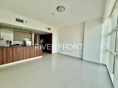 Spacious and Bright | Vacant | High Floor