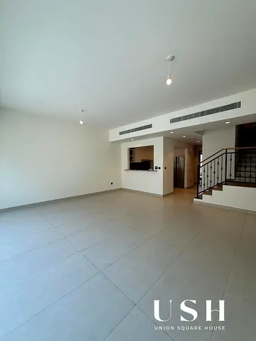 5+Maid Corner Unit | Ready to Move In | Walk to the Lagoon