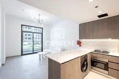 Well Managed and Vacant Apt with Pool View
