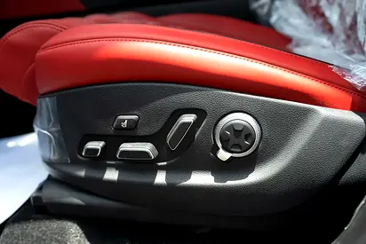 2026 Genesis GV80 thumbnail 7