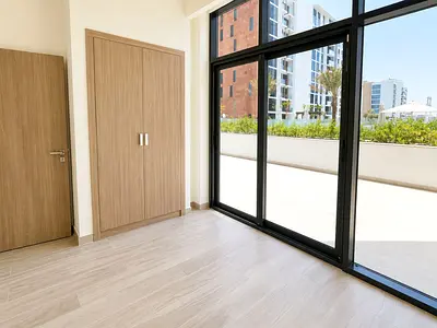 Huge Terrace | Spacious Apt | Vacant