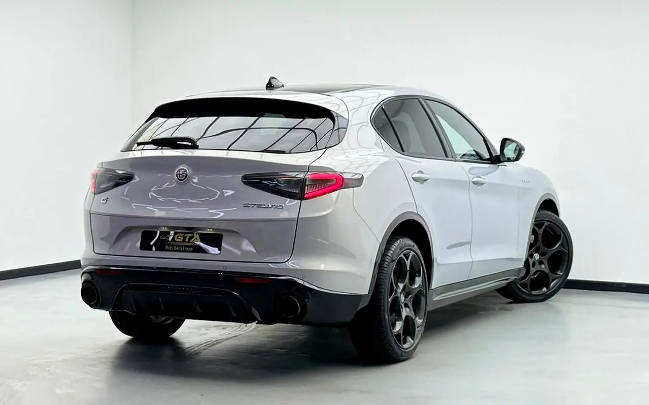 Alfa Romeo Stelvio 2025