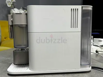 DeLonghi Single-Serve Coffee Espresso Machine - White