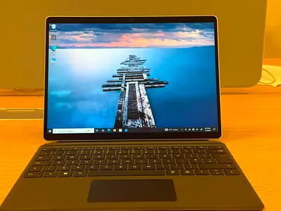 Microsoft Surface Pro 9 Core i5 12th Gen 8GB RAM 512 GB SSD