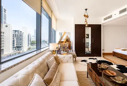 Vacant | Luxury Living | Great Views and Amenities