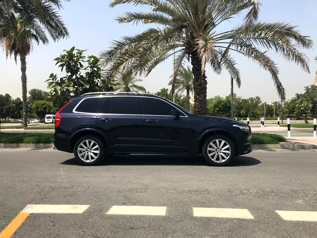 Volvo XC90 2016 — photo 1 of 1
