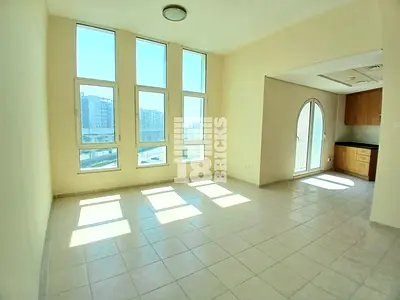 L Shape | Large Studio | Near Metro | Rented