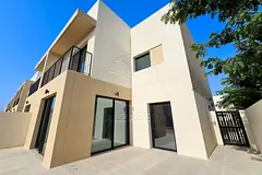 √ HOT! Single Row and Corner TH | Prime Location √