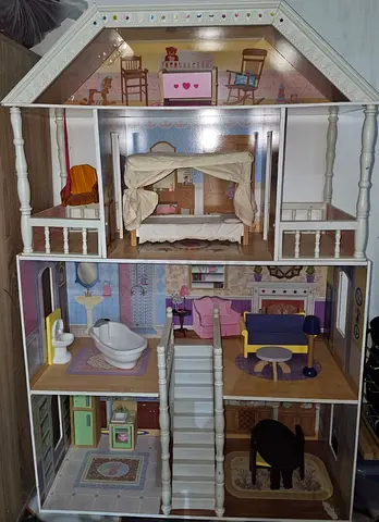 Doll house