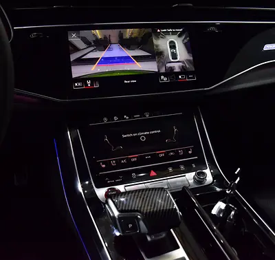 2022 AUDI RS Q8 — миниатюра 16