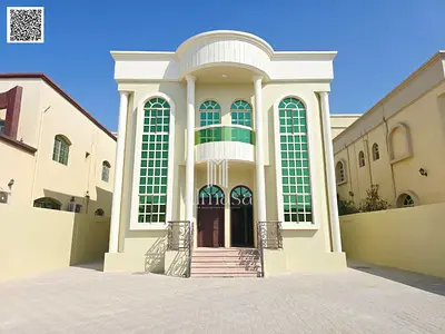 Luxury villa for sale in Rawda 1.prime location, with water, electricity and air conditioning.