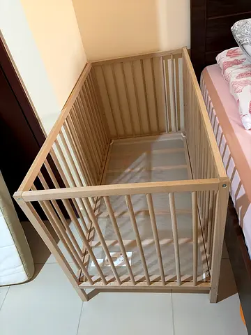 IKEA SNIGLAR baby crib and DROMMANDE mattress