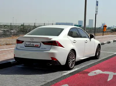 2015 Lexus IS-SERIES — фото 5