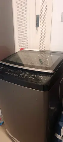 Top-load washing machine - good working condition. Under warranty