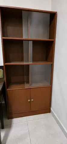 Glass Display Cabinet / Bookshelf with Storage – AED 100