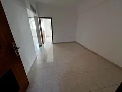 2 bedrooms, 1 bath, central AC, prime location