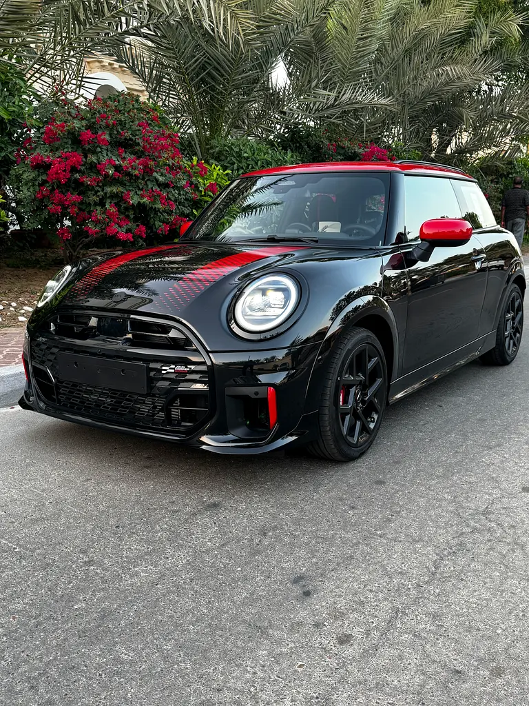 MINI Cooper 2026 — photo 1 of 10