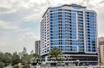 Luxurious 3 BR @ Azurite Tower- Al Jaddaf