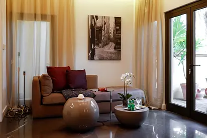 4 BR Villa with Stunning Upgrade I Prime Location