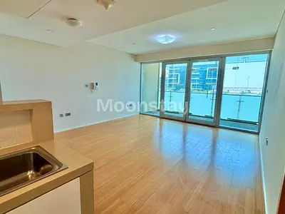 Big Layout | Prime locating | Ready To Move