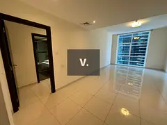 Big Layout | Close to Metro |Popular Bldg