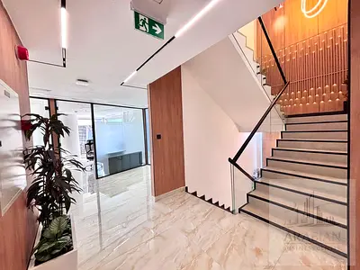 Premium Office Space for Rent in The Exchange Tower, Business Bay | Your Desk Your Space