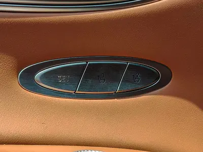 صورة مصغرة 16 لـ 2024 Genesis GV70
