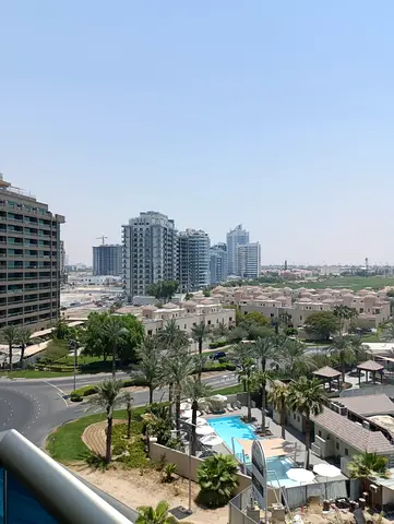 GOLF VIEW - HIGHER FLOOR - STUDIO READY TO MOVE IN