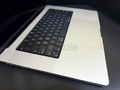 MacBook Pro 16 inch M1 Max 64GB 1TB 32 Core