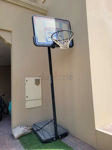 Basketball hoop