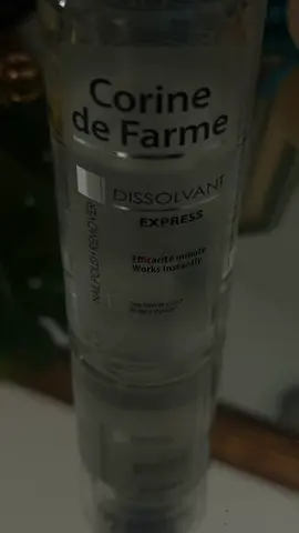 Dissolving for nail polish