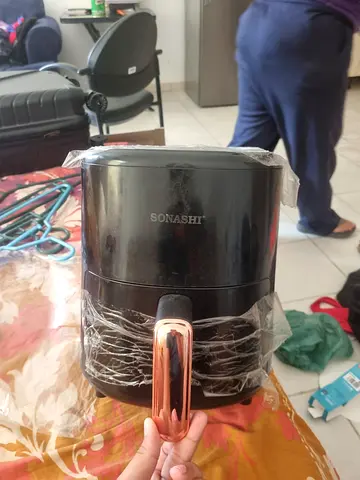 Sonashi Compact Air Fryer - Good Condition