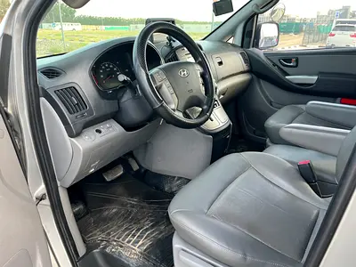 صورة 8 لـ 2015 Hyundai H1