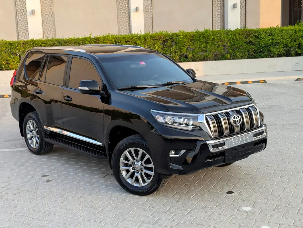 Toyota Prado 2021 — photo 1 of 20