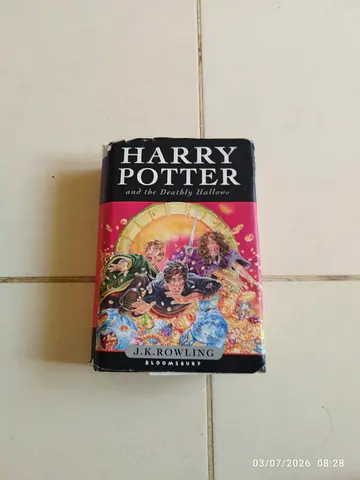 Harry Potter and the Deathly Hallows Book
