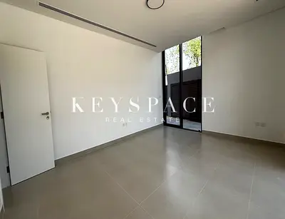Luxury Garden Estate | Refined Family Living | Resale