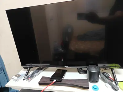 Clean 43-inch Clikon LED TV in good working condition