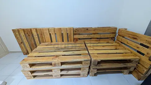 DIY Pallet Sofa Set – Handmade Solid Wood Pallets (10 pieces)