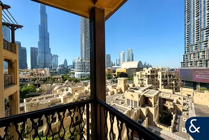 Full Khalifa View I Upgraded I Natural Light